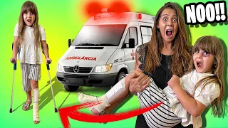 DANIELA TIENE UN ACCIDENTE Y TIENE QUE IR CON MULETAS