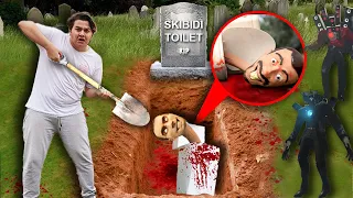 GERÇEK HAYATTA SKİBİDİ TOİLET ÖLDÜ !! ONU MEZARA GÖMDÜM *HER ŞEY BİTTİ*