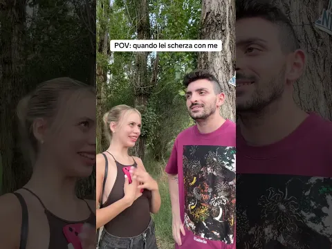 CON CHI STAI MESSAGGIANDO?