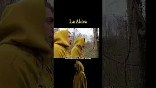 Un Monstruo aterroriza a una Aldea - Pelicula La Aldea