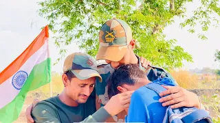 फ़ौजी अपनी खुशिया भी भूल जाते है🇮🇳😭 #army #armylife #armylover #armystatus #indianarmy #fauji