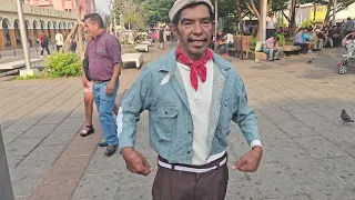 Homenaje al Inmortal y mejor comediante del cine mexicano  a lo cantinflas!