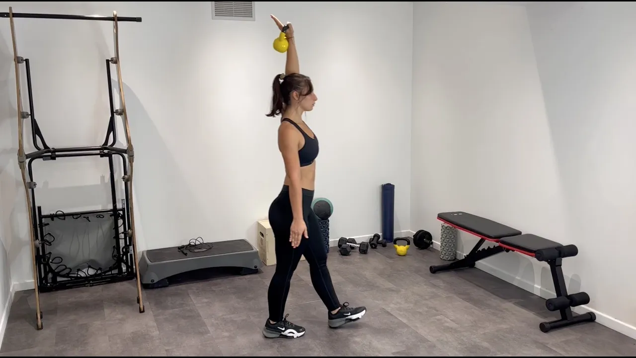 Image Marche bras tendu à un bras avec kettlebell