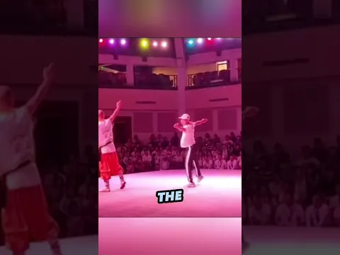 Breakdancer stuns Shaolin master on stage with epic moves