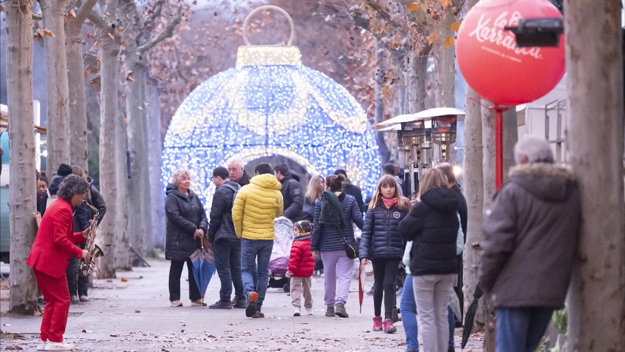El Món Màgic de Cinto Fils estrena el primer  Mercat de Nadal a les Masies de Voltregà