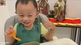 #人类幼崽成长记 #可爱的小吃货 #吃东西样子真可爱 #自主进食的宝宝最可爱