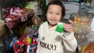 Vlog Thối Và Khắm Rủ Cô Yến Đi Quán Mua Kẹo