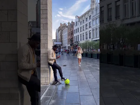 Wtf😂🤯😱#diallofreestyle #footballplayer #nutmegs #4334 #number