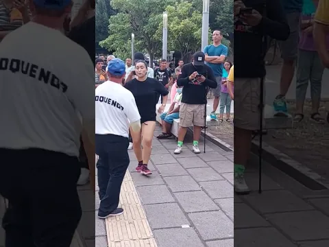 El dulcero #suscribete #plazalibertad #elsalvador #baile #bailescallejeros #tiktok #parati #combos