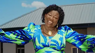 Séraphine BANCÉ - DIEU EST BON (Clip officiel) #gospelmusic #burkinafaso