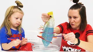 Olga and Mom Fun DIY Science Experiment to do at home!