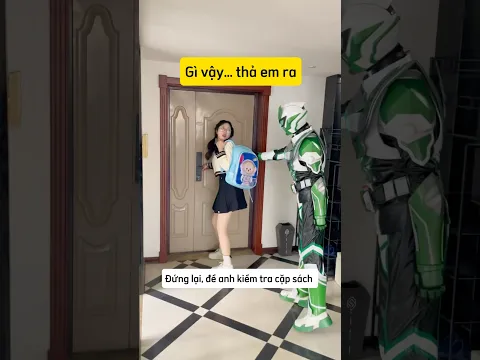 Lên Kế Hoạch Trốn Anh Siêu Nhân Đi Chơi