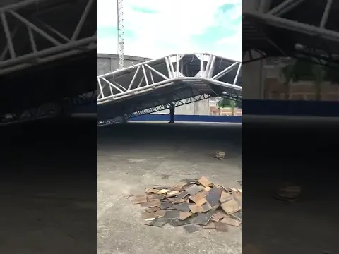 Montagem do palco para o São João de Gandu 2022.