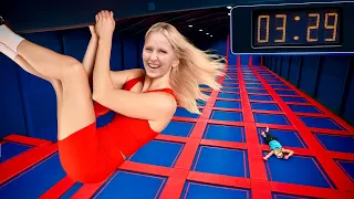 YÖTÄ TRAMPPAPUISTOSSA SATUSEDÄN KANSSA