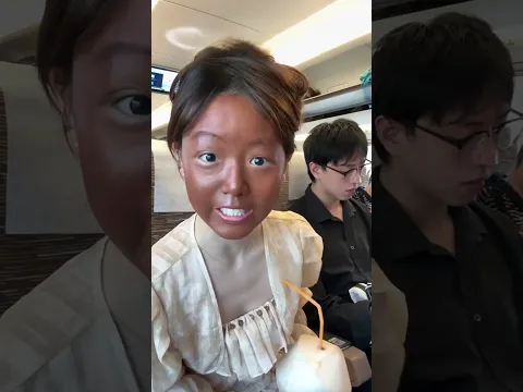 She Found Her Future Husband on the Metro 💍