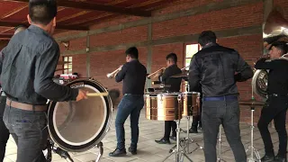 No me sabia esta rola y la regue machin jahat tarolero