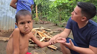 ME PARTE EL ALMA conocer a Alfonso un chico de 12 años que apenas camina POR FALTA DE COMIDA.