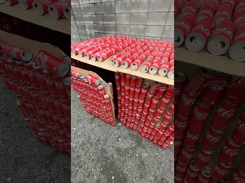 飲み物で作られた家に入ったら甘い香りがして住んでみたいと思った