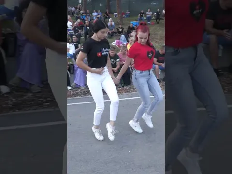 Ajdina i Velida vezu kolo Rumunska svita - Arnauti #bosnian #teferic #kolo #dance #elektronke #fyp