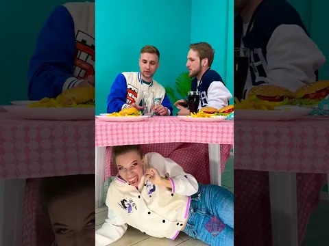 Oma isst unter dem Tisch?! 🍽️ Niemand hat das kommen sehen!