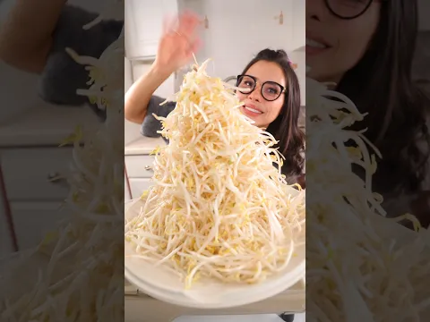 Giant Korean rice cake & beansprout tower