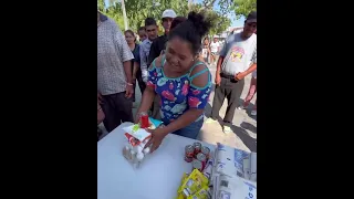 Regalando canasta básica con el juego de los dados