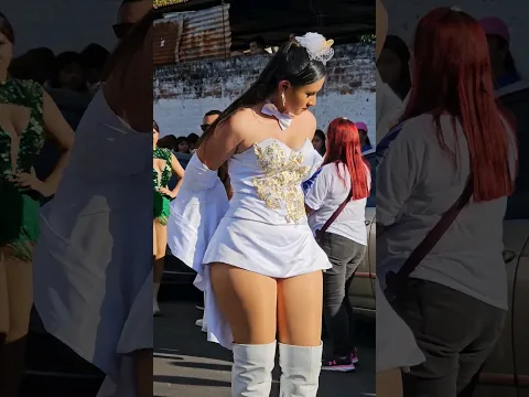 Marianela Zetino/Cachiporrista de El Instituto Nacional de Armenia,  Sonsonate.