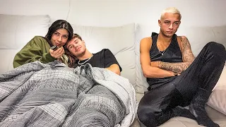 FAZENDO CIÚMES NELE COM OUTRO POR 24 HORAS!!