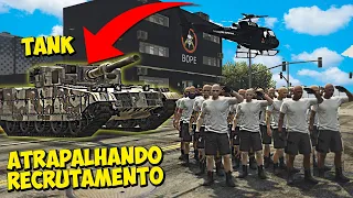 ATRAPALHANDO UM RECRUTAMENTO DA POLICIA - GTA RP