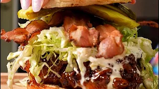 THE BEST SOUTHERN FRIED HOT HONEY CHICKEN SANDWICH!!