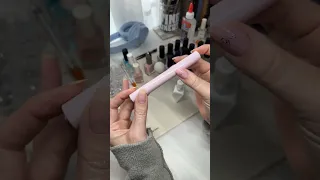 chill hangout / let’s paint our nails 💅🏻✨ easy marble nails! #nailart #diynailsathome