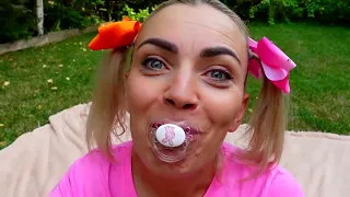 24 de ore MAMI SE COMPORTĂ ca UN BEBELUȘ