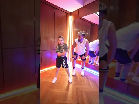 Oriana de 5 años nos muestra la clave para bailar musica brasilera 🇧🇷