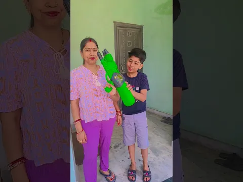 Dishu ko Holi ki pichkari Mili💦🔫#shorts #youtubeshorts #lovelykittudishuofficial