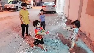 ثلج الافراح الأطفال منتظر و زينب و فاطمة و كرار و سارة يلعبون بثلج الافراح
