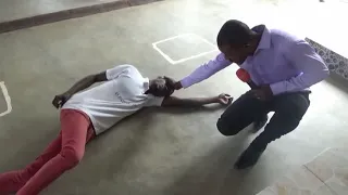 A CURA MILAGROSA DO JOVEM QUE TINHA DEMÔNIO DA DOENÇA DE EPILEPSIA ( doença de gota )