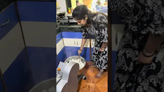 मला आली 100 भाकऱ्यांची ऑर्डर👍 माझा मिनी ब्लॉग 🥰बघा मी कशा शंभर भाकरी रेडी केल्या 👌#aagarikoli 