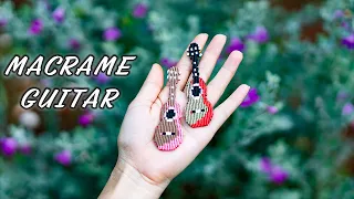 Macrame tutorial: The guitar keychain decoration - Using alpha pattern