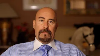 WARNING BANK CLOSURES AND BANK RUNS GET YOUR MONEY OUT - STOCK MARKET CRASH - HOME LOANS RECORD HIGH