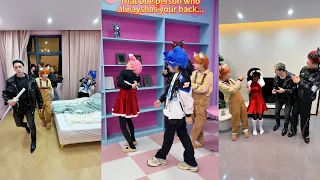房间里怎么那么多人