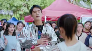功夫少女開學第一天就與富二代惡霸扛上了，被功夫少女一拳打飛，下手夠猛 💖 中国电视剧
