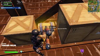 Jugando Fortnite