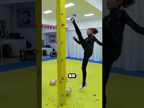 Explotó Todos Los Globos Con El Pie 🎈