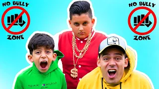 Jason और Alex - मजेदार कहानियां! | बच्चों को कैसे व्यवहार नहीं करना चाहिए