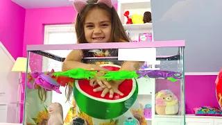 Pilihan cerita Tahun Baru dari Stacy Artem dan Mia