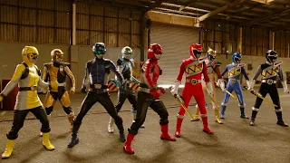 Power Rangers Beast morphers y Dino Charge Team Up - Transformación