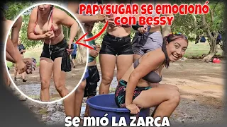 La Zarca se mió en el huacal para llenarla mas rapido. Papysugar se deleitó viendo a Bessy. Parte 22