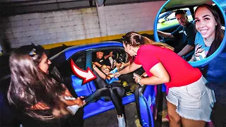 SAI NO TAPA COM A CAROL!! ELA ENTROU NO CARRO DO RENATO