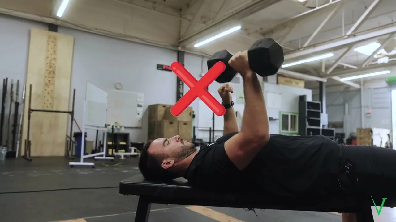 Image Single-Arm Dumbbell Bench Press