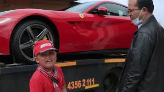 MOBIL FERRARI F 12 BERLINETTA  TIBA DIRUMAH YOUTUBER CILIK DARI TAPANULI